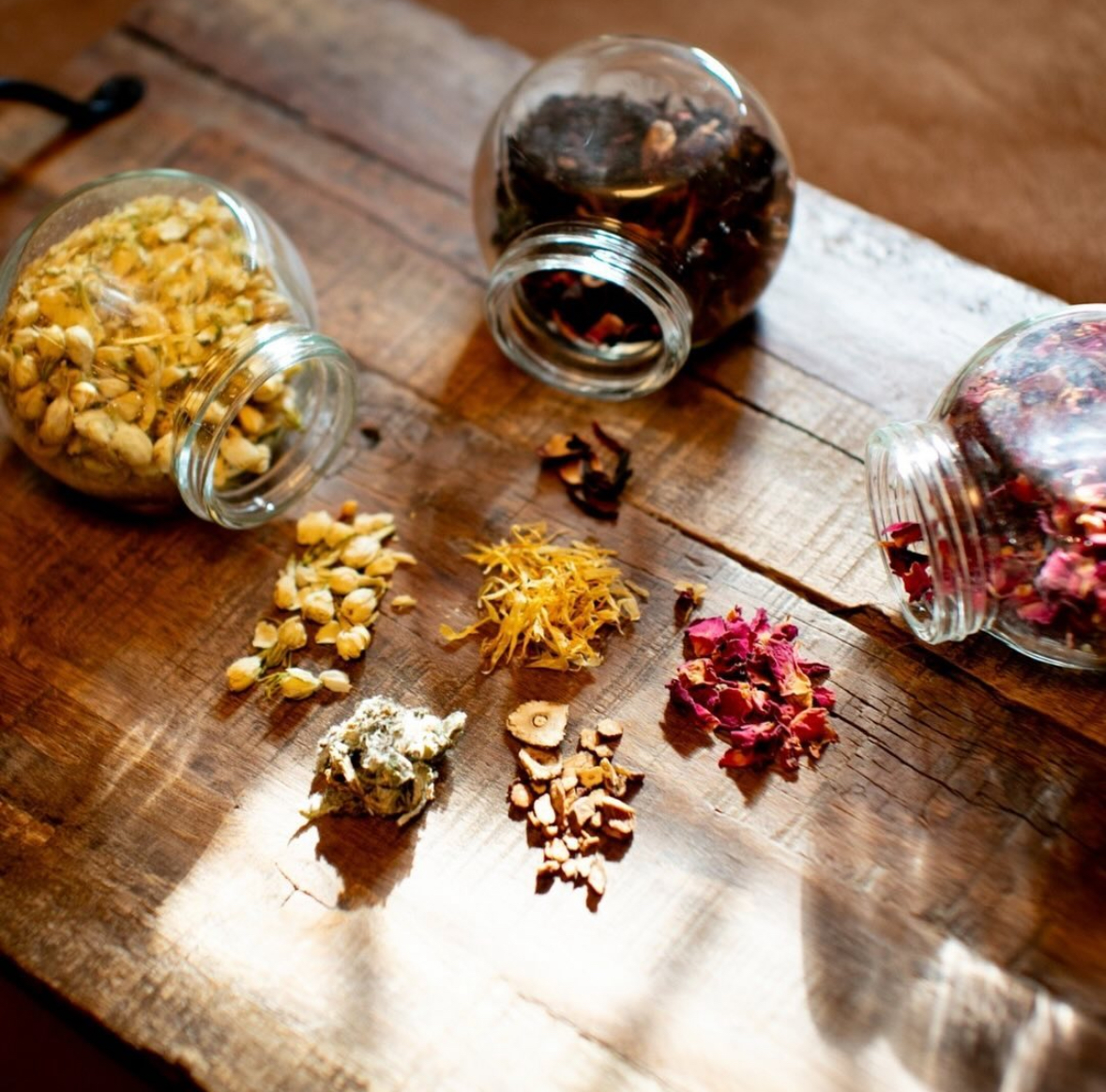 おかま直伝よもぎ蒸し「隠れ家サロン-癒きんこ」~繊細さんへ~